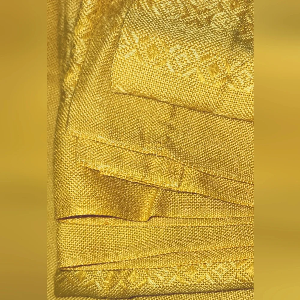 Luxury Table Linen Golden tablecloth 78x60 hand sewn - Picture 4 of 14